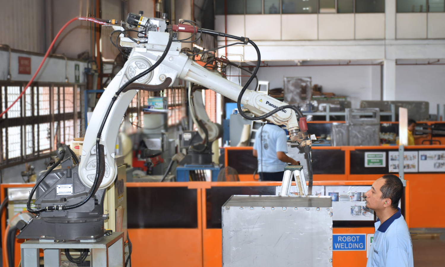 switchgear in data centers